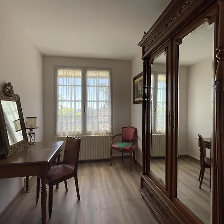 Maison Puyoo * Theze (Pyrenees-Atlantiques)